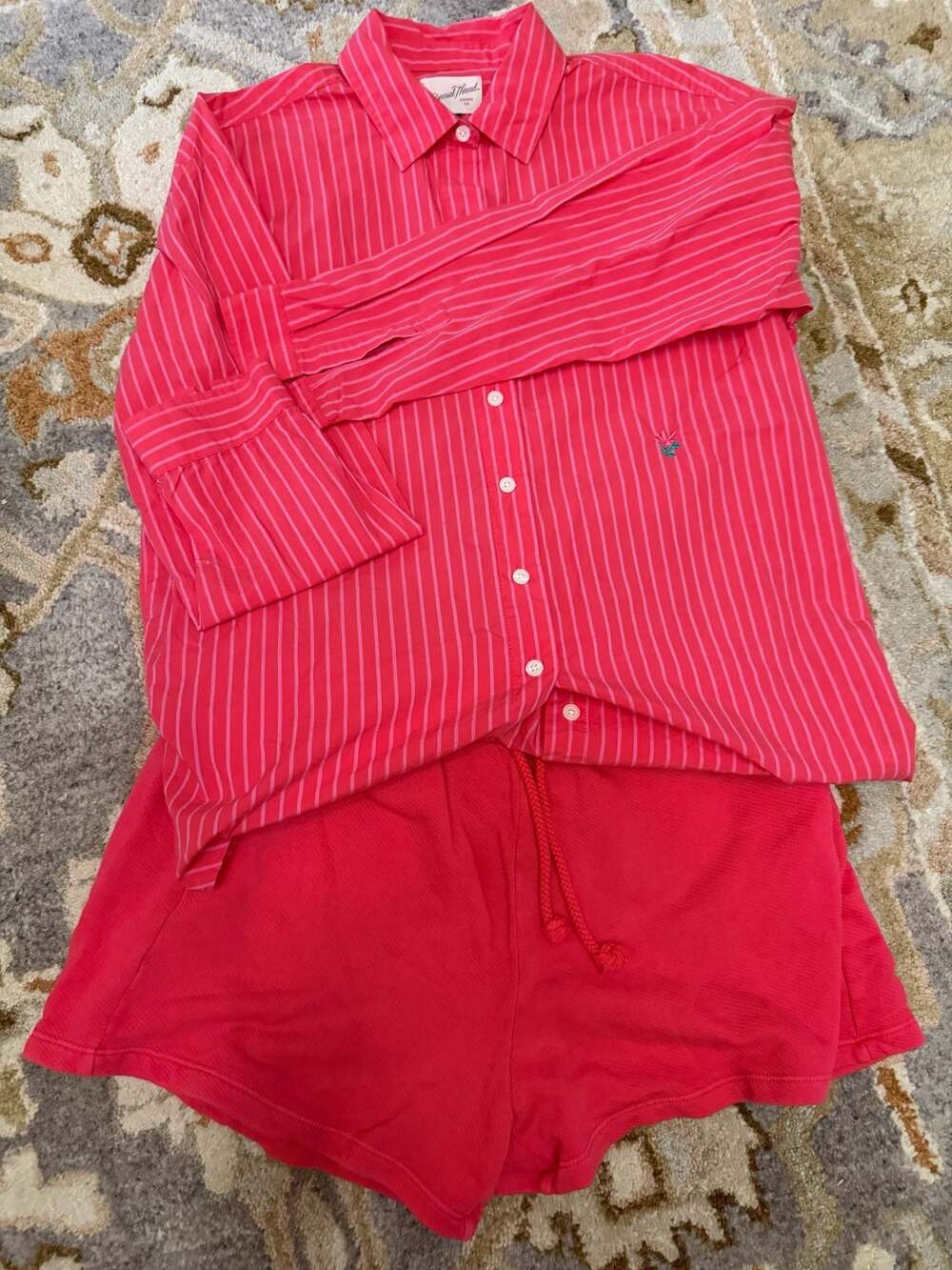 Universal Thread Womens Oversized Fit Pink Striped Button Down Shirt and Shorts - Picture 8 of 8